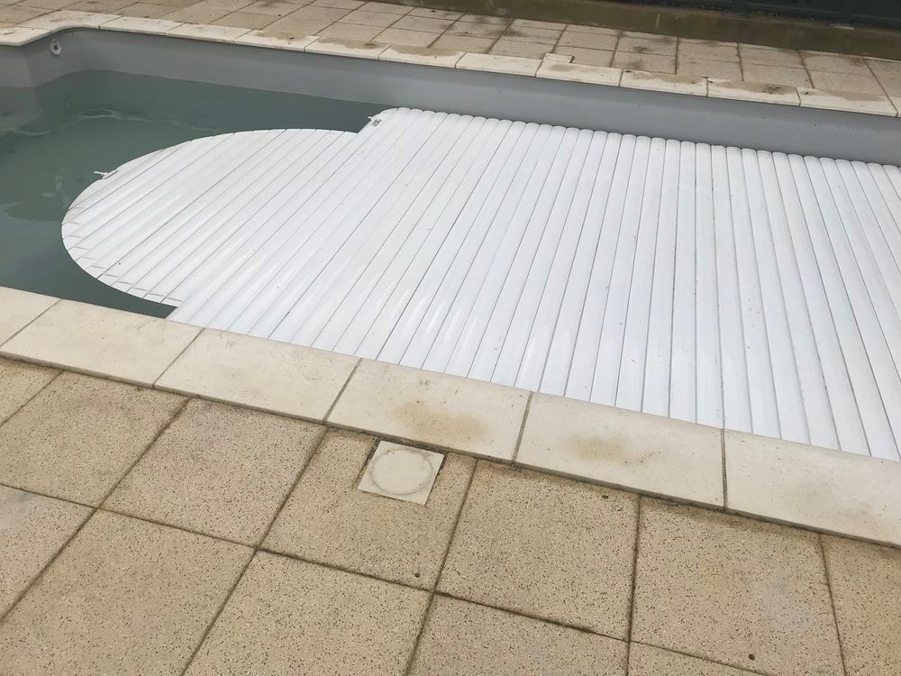 Rideau de piscine Jardin
