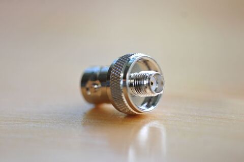 Connecteur SMA-BNC 5 Saint-Sylvain-d'Anjou (49)