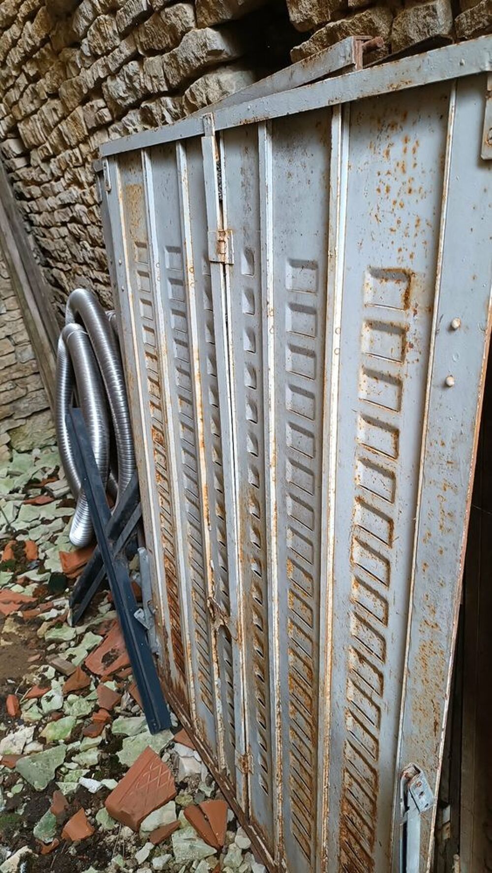 Volet persienne m&eacute;tallique
Bricolage