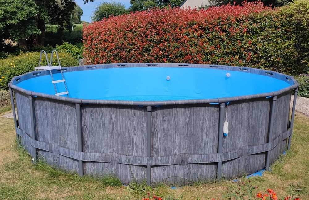 Piscine hors sol Intex 5m50 X 1m22 Jardin