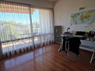  Appartement � louer 4 pi�ces 80 m� Divonne-les-bains