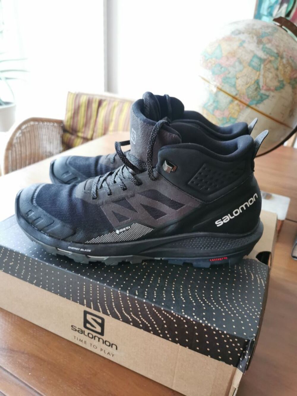 chaussures randonn&eacute;e homme Salomon &eacute;tat neuf Chaussures