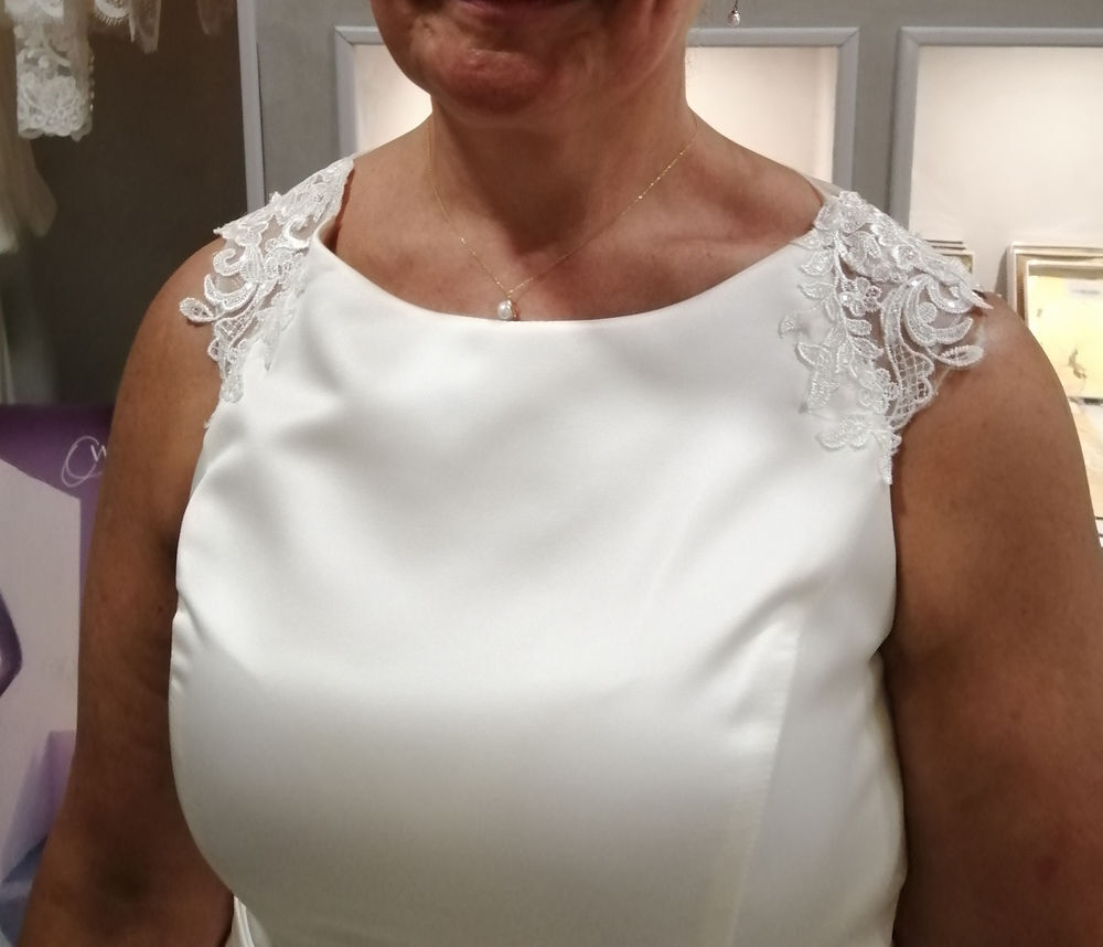 Robe de mari&eacute;e romantique "Just for you" Vêtements