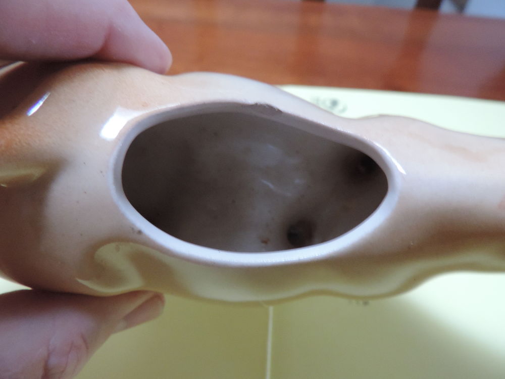 "VACHE BRETONNE" - EN PORCELAINE - ANNEE 1947/1948. D�coration