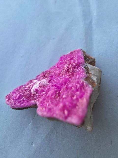 Spécimen Rare Calcite Cobaltifère-Cristaux Fuchsia RDC 15 Bagneux (92)