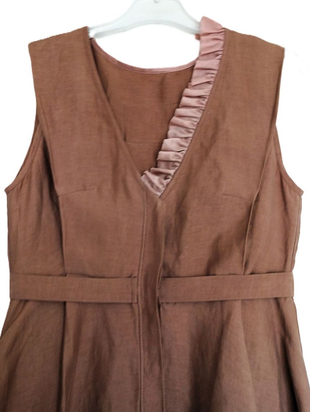 Robe haut de gamme neuve en lin marque MAZARIBZA Vêtements