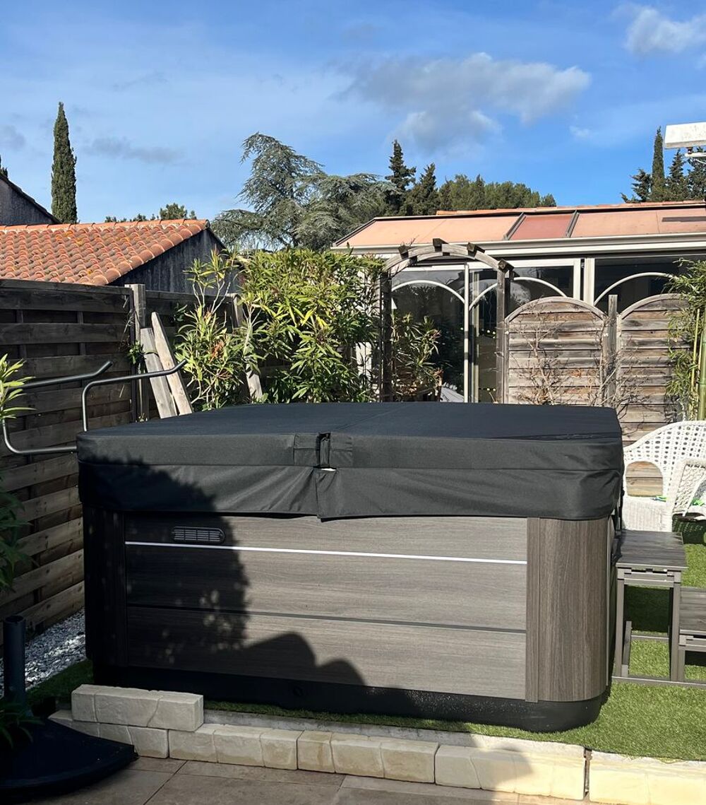 SPA Vendom Antigua - Frais d'enl&egrave;vement (grue) offerts Jardin