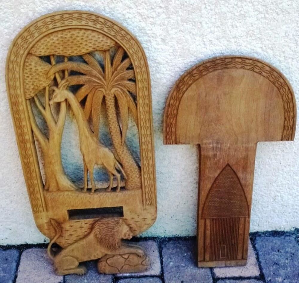 Chaise enfant en bois exotique sculpt&eacute; Mobilier enfants
