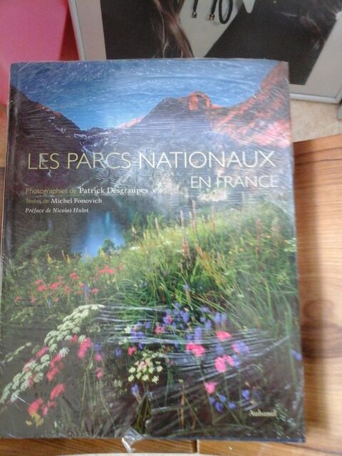 GRAND LIVRE NEUF LES PARCS NATIONAUX EN FRANCE 10 La Rochelle (17)