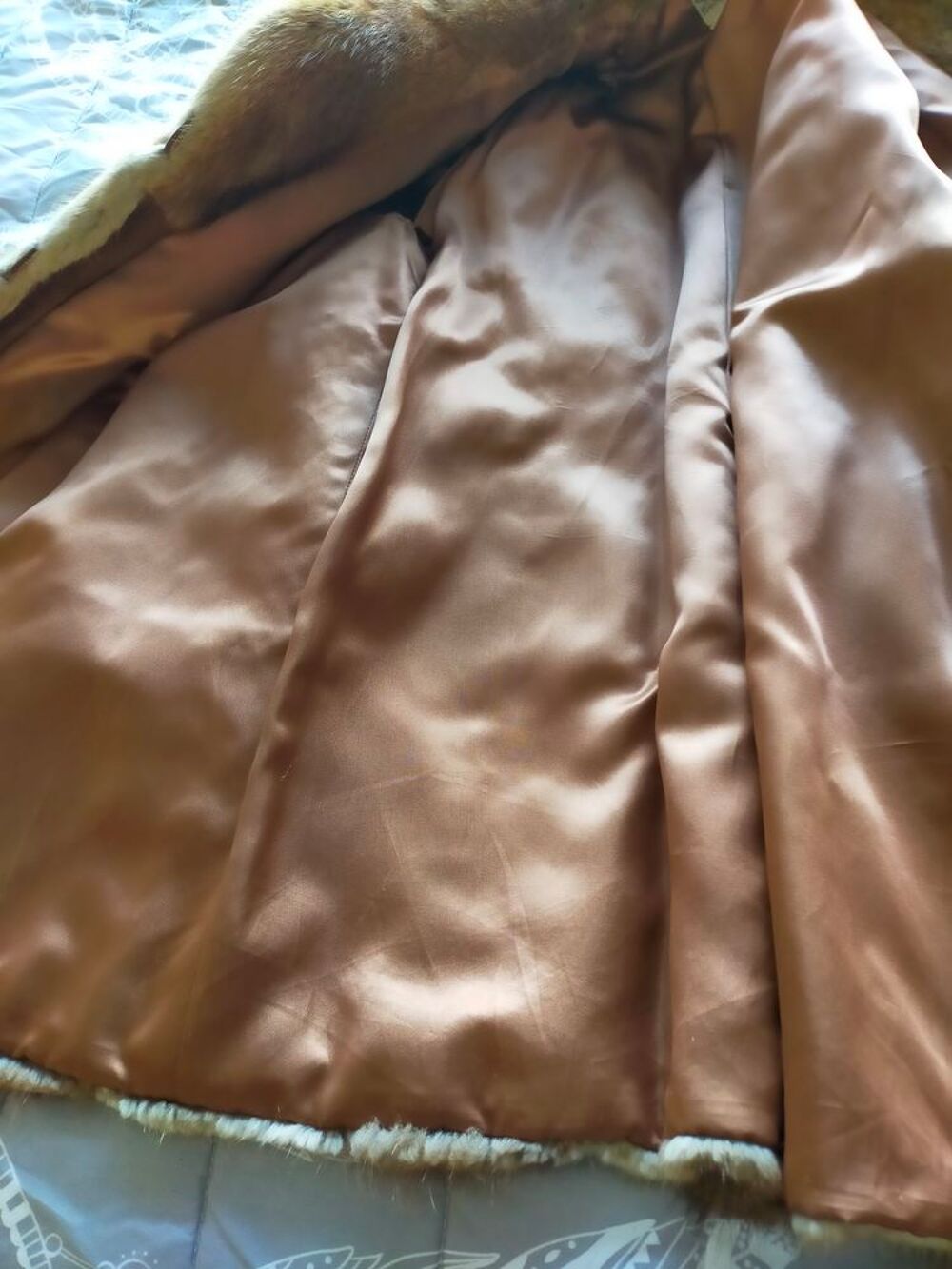 Veste longue en renard doublure neuve Vêtements