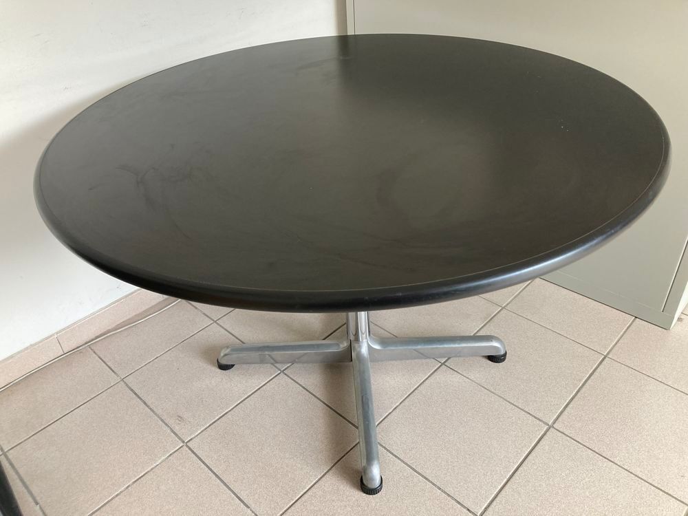 Table ronde noire 120cm pied m&eacute;tal Meubles