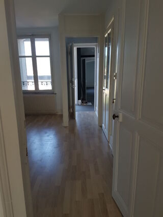  Appartement à louer 145 m²