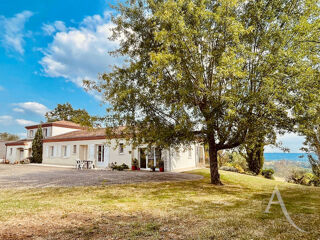  Maison � vendre 9 pi�ces 240 m�