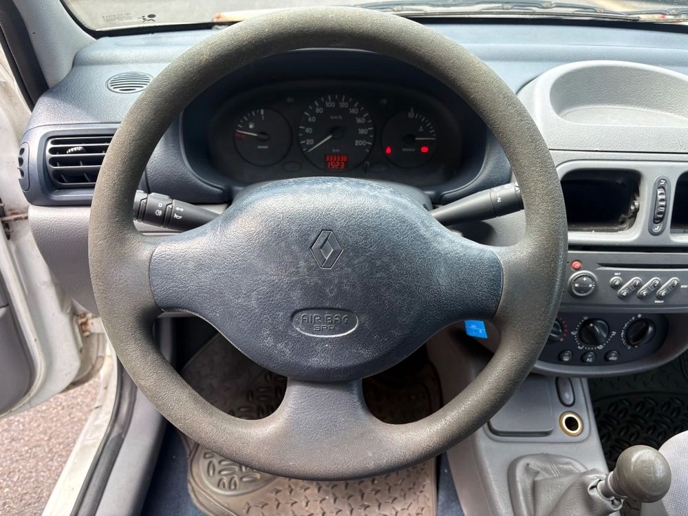 Clio II CLIO SOCIETE 1.9 D - 55 2000 occasion 95610 &Eacute;ragny