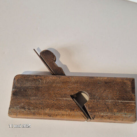 Bloc de bois des ann�es 1900, rabot de menuisier vintage, ou 5 Saumur (49)