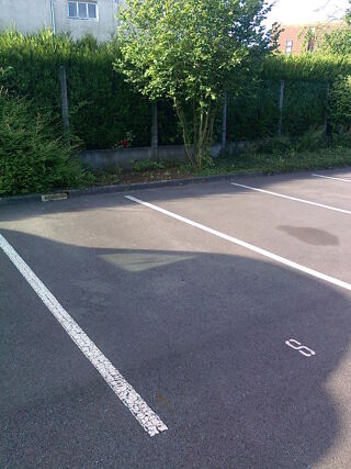  Parking / Garage à louer 18 m²