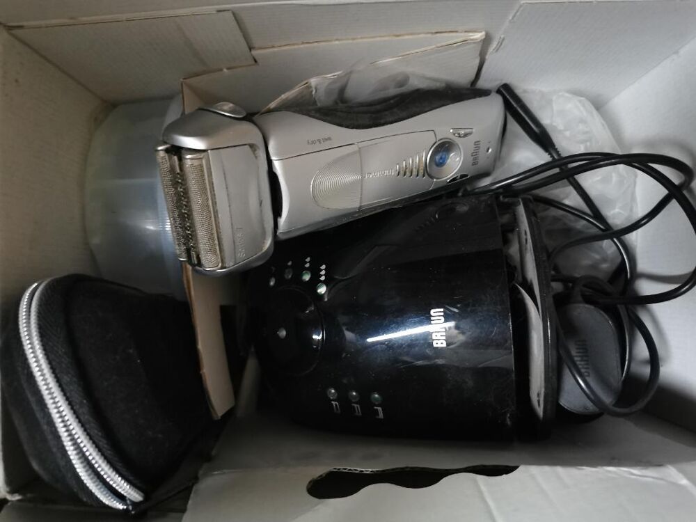 Rasoir braun series 7
Electroménager