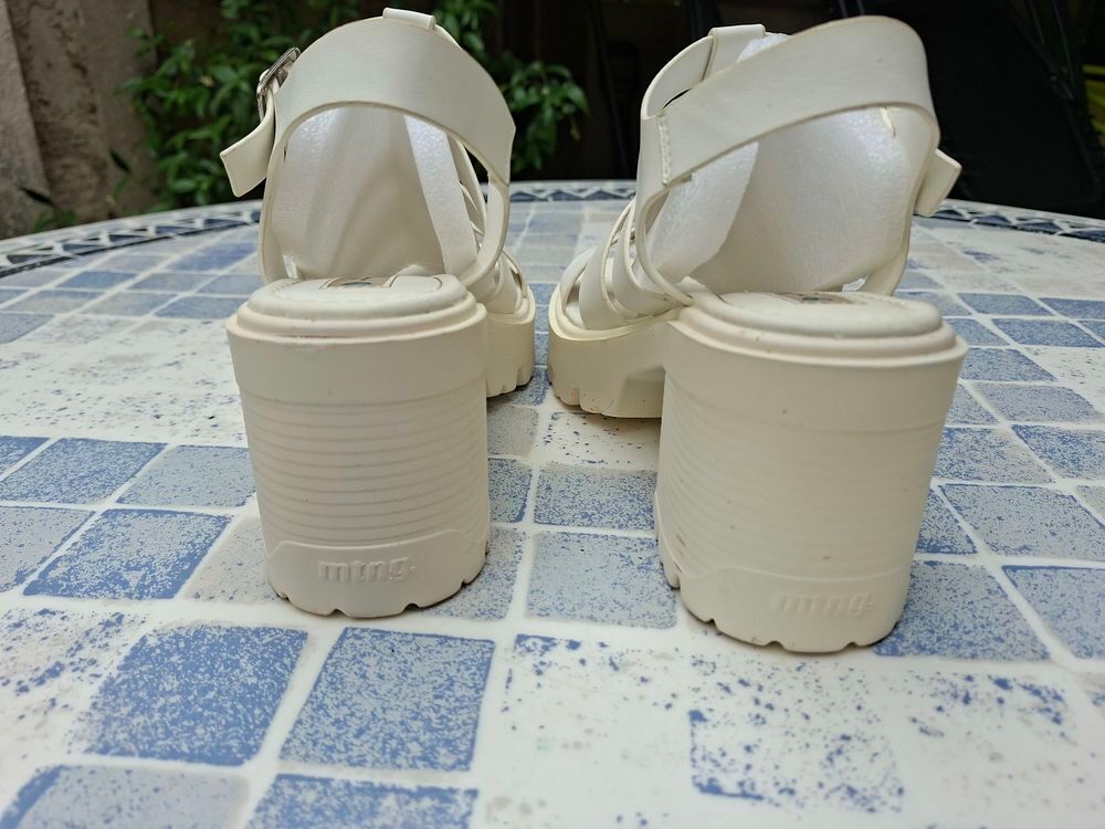 Chaussures blanches &eacute;t&eacute; Chaussures