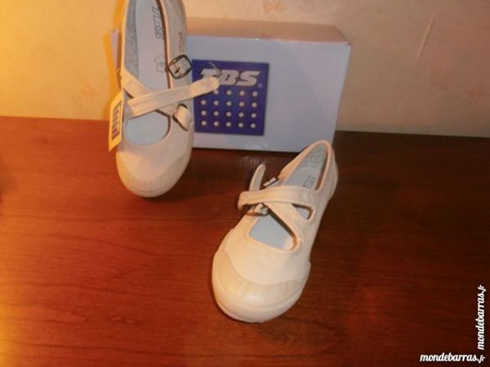 Chaussures TBS Vêtements