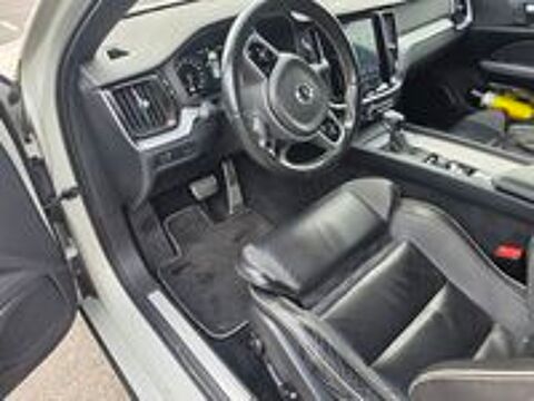 V60 D4 AWD 190 ch Geartronic 8 R-Design 2020 occasion 74100 Ambilly