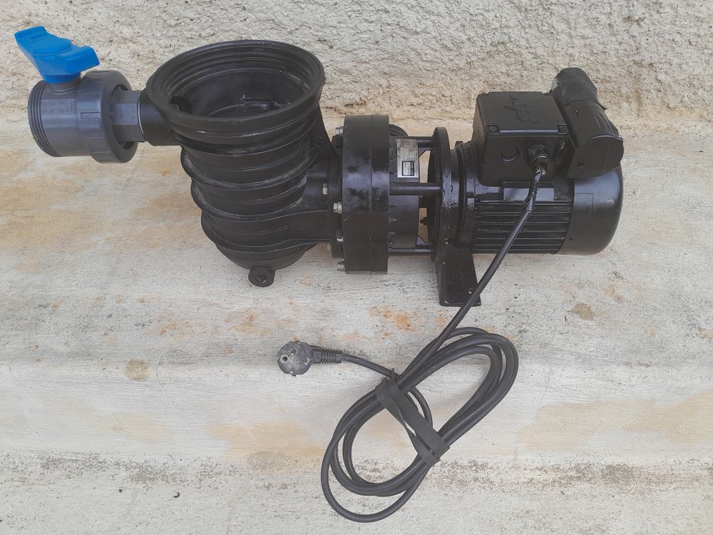 Pompe de piscine 10 m3/h Jardin
