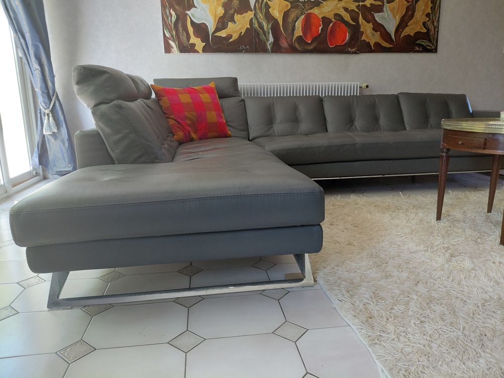 Canap&eacute; d'angle en cuir Roche Bobois Meubles