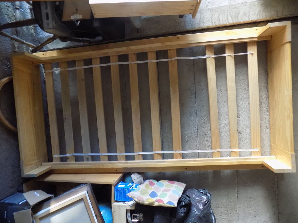 lit / 1 personne / meuble . Mobilier enfants