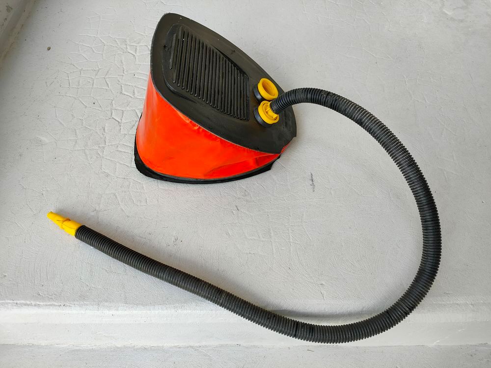 Pompe/Gonfleur &agrave; pied, grande capacit&eacute; 5L, bateau gonflable Sports