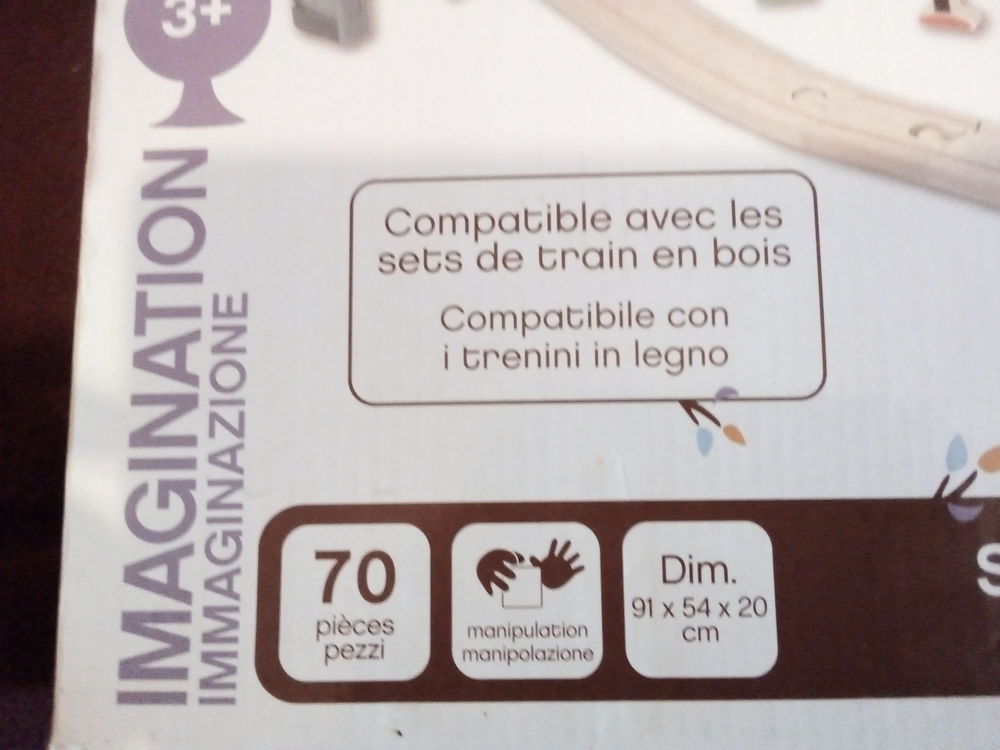 Circuit et set de train en bois 70 pi&egrave;ces Jeux / jouets