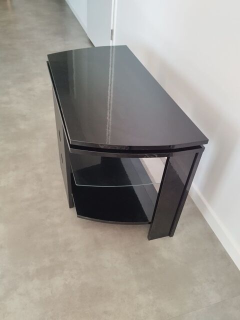 table tv plateau tournant 20 Saint-Fargeau-Ponthierry (77)