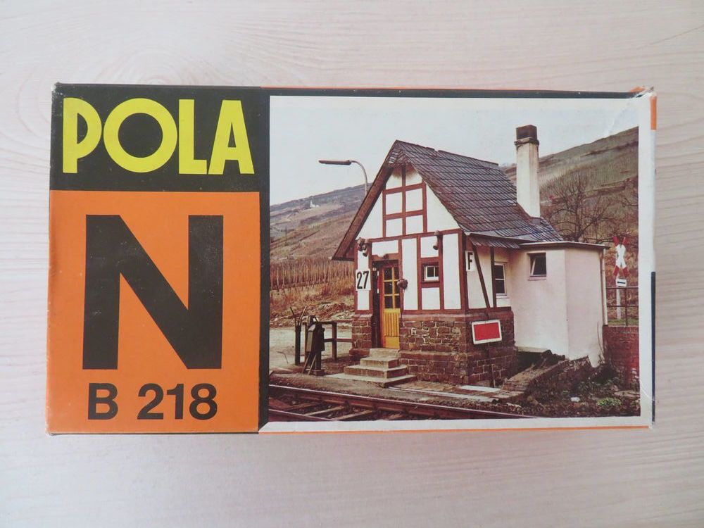 1975 Pola B 218 &eacute;chelle N 1:160 Kit maison garde-barri&egrave;re Jeux / jouets
