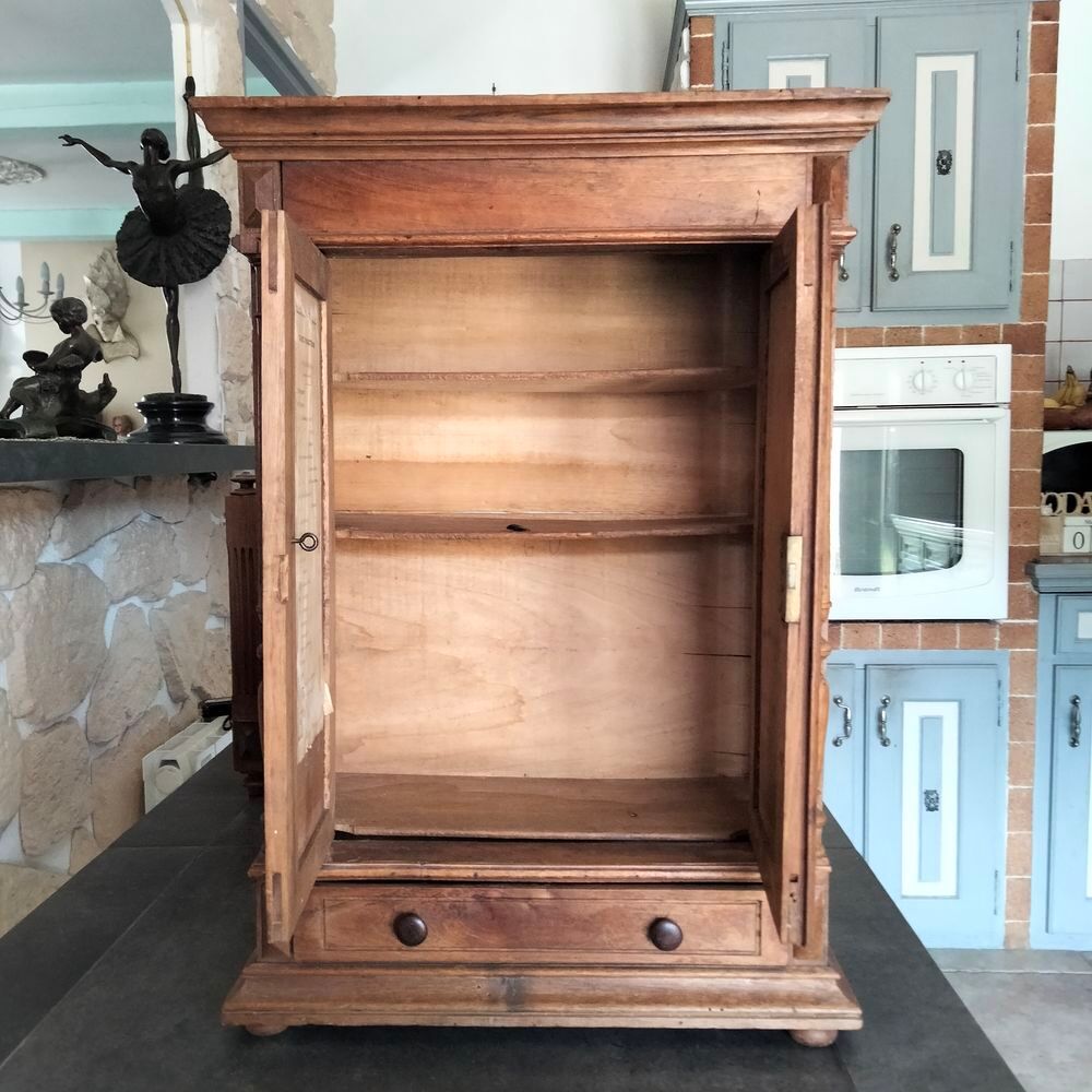 Chambre ancienne en bois pour poup&eacute;e Jeux / jouets