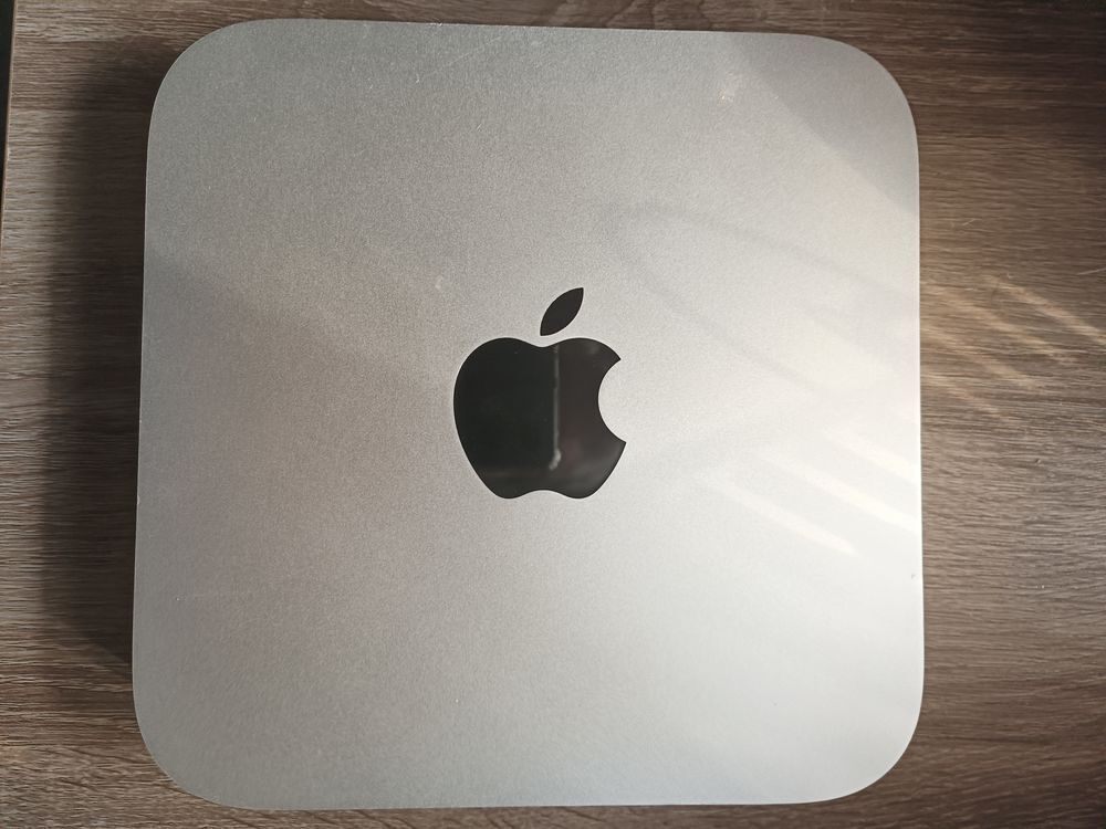 Ordinateur Apple +clavier et souris Matériel informatique
