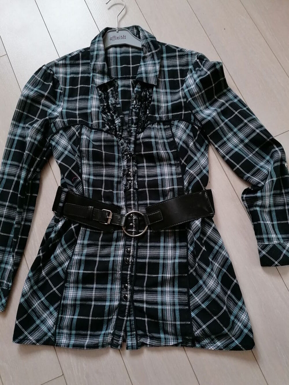 gilet et chermisier Vêtements