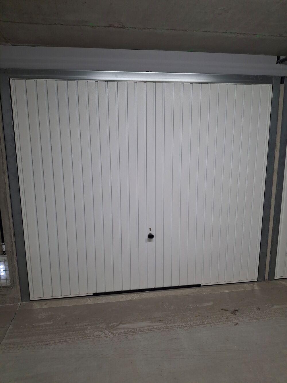 Location Parking/Garage 1  5 boxs scuriss CLAYE SOUILLY 13 m proche ROISSY Claye-souilly