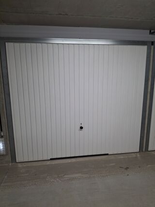  Parking / Garage  louer 12 m