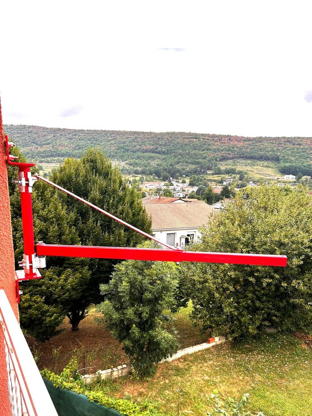 Treuil &eacute;lectrique avec T&eacute;l&eacute;commande &amp; nouveau Moteur Neuf Bricolage
