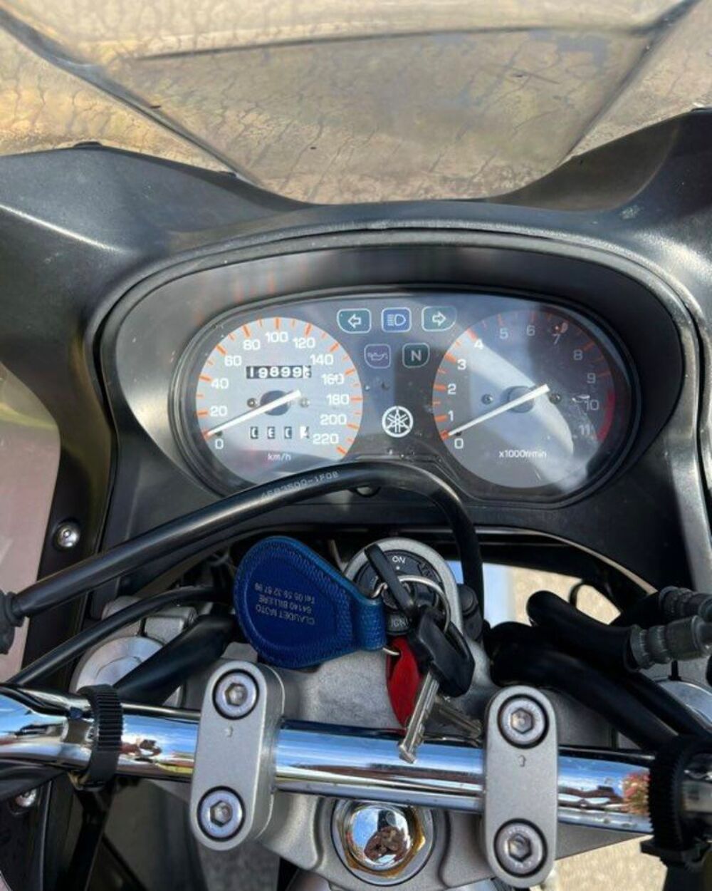 YAMAHA 2001 occasion 40600 Biscarrosse