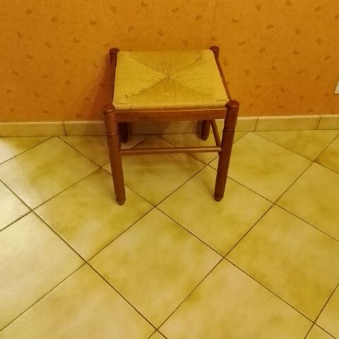 Tabouret en bois 06 95 10 31 00 20 �pinay-sur-Orge (91)