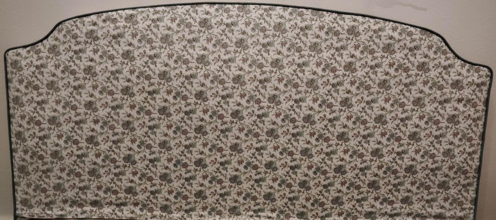 t&ecirc;te de lit pour sommier/literie de 140cm Meubles