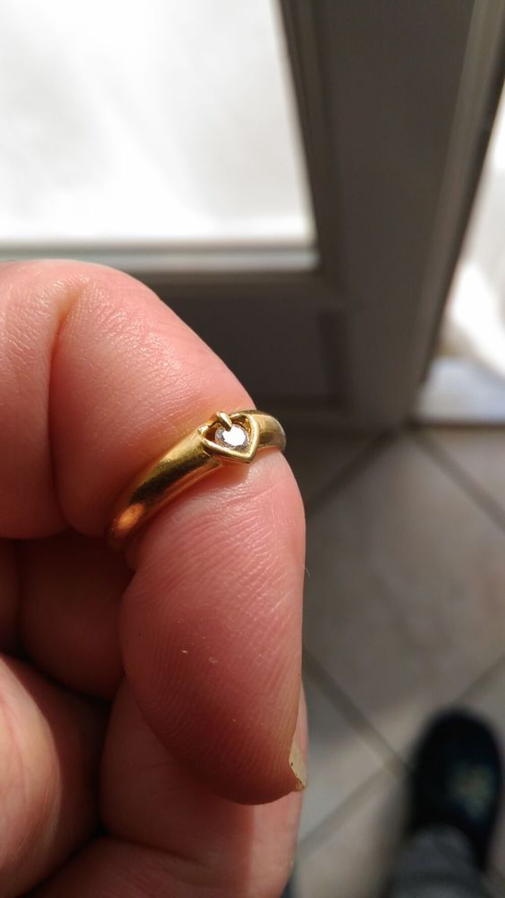 Jolie bague en or 18 k et diamant Bijoux et montres