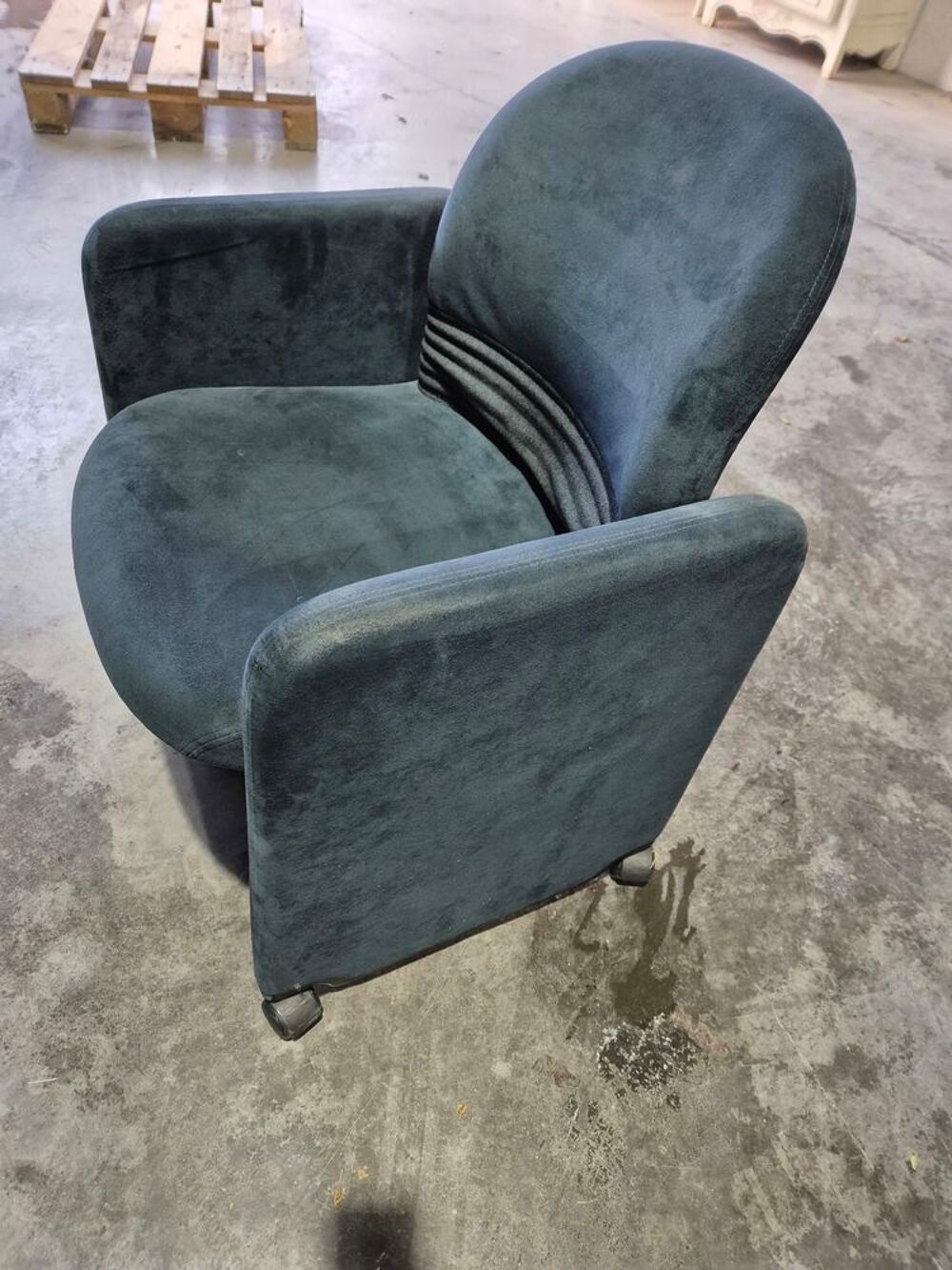 fauteuil club &agrave; roulettes MARSH Meubles