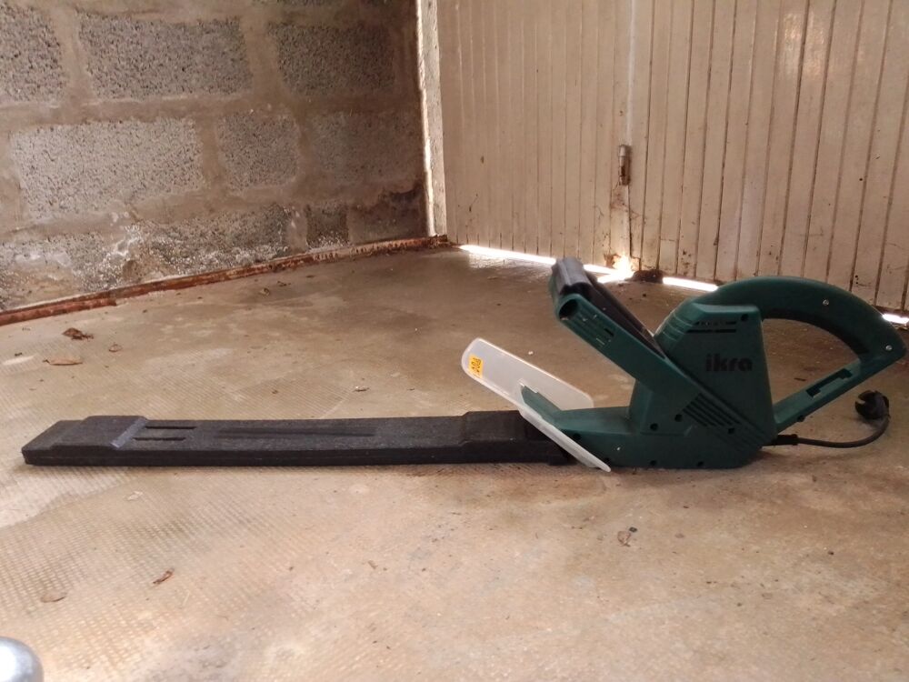 Taille haie &eacute;lectrique Jardin
