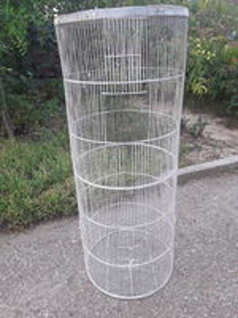   Cage colonne pour oiseaux ou d�coration  