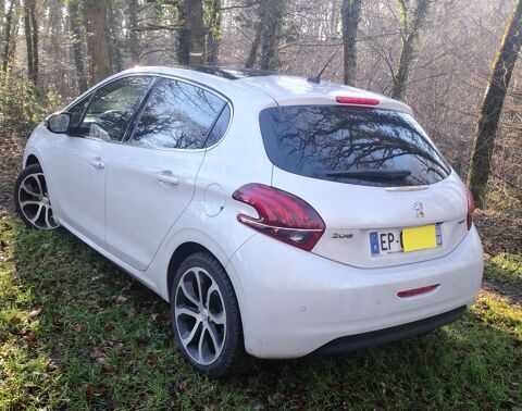 Peugeot 208 1.2 PureTech 110ch S&S EAT6 Fé