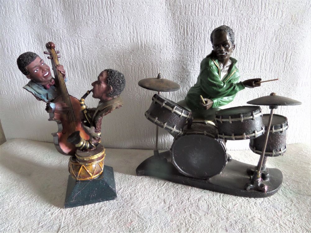 statuettes de joueurs de jazz 