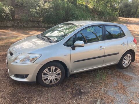 Toyota auris 90 D-4D Linéa Luna