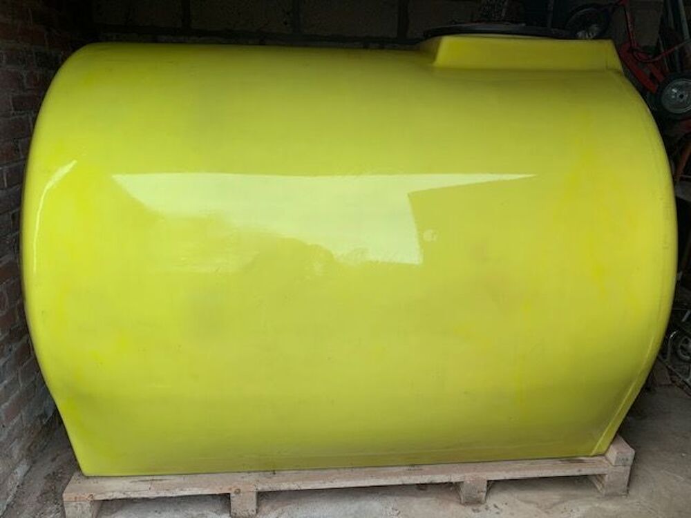 CUVE &Agrave; FUEL PLASTIQUE 3000 l Bricolage
