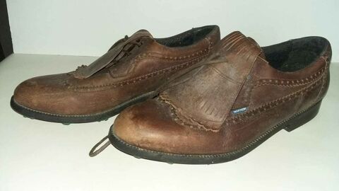 chaussure de golf decathlon en cuir impermable              30 Saumur (49)
