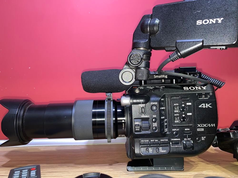 SONY cam&eacute;ra PXW-FS5 - 4K + Objectif Sony zoom 18-200 f/3.5 Photos/Video/TV